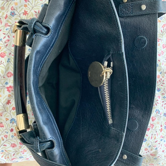 Authentic Chloe Saskia leather satchel in navy - Picture 8 of 8